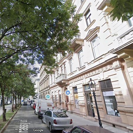 Alice Apartment - Andrassy Street Budapeşte Dış mekan fotoğraf