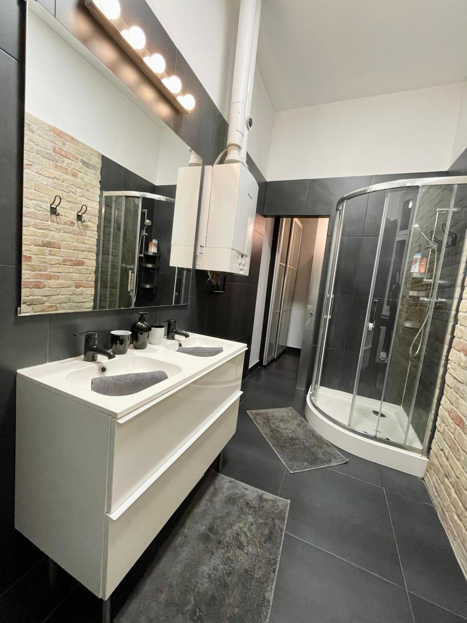 Alice Apartment - Andrassy Street Budapeşte Dış mekan fotoğraf